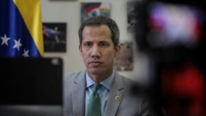"Juan Guaidó en Semana: 'Maduro Tiene un Plan Criminal Contra Iván Duque'" 2