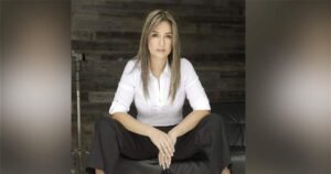 Vicky Dávila: "La Bandera del M-19 Está Manchada de Sangre" 9