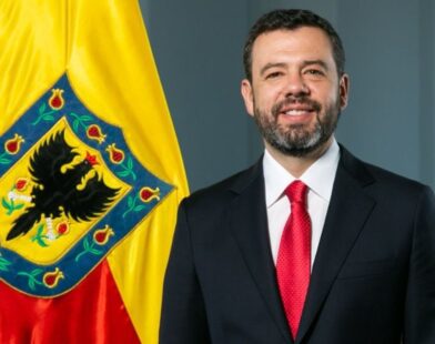 alcalde carlos galan