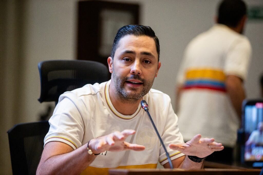 Concejo de Medellín suspende sesión en protesta en apoyo a Miguel Uribe 2 Gsx3QQtXAAEC6r3 1