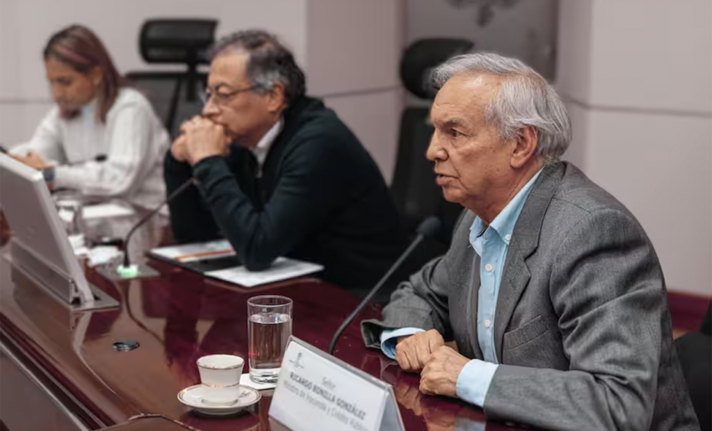 Imputan cargos al exministro de Hacienda Ricardo Bonilla por escándalo de corrupción en la UNGRD 2 ricardo