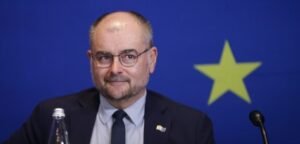 Embajador de la Unión Europea condena atentados y exige a grupos armados frenar la violencia en Colombia 7