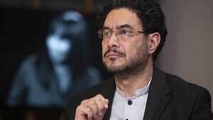 El senador Cepeda entra en la carrera por la Presidencia en 2026 con un proyecto de paz y justicia social 5