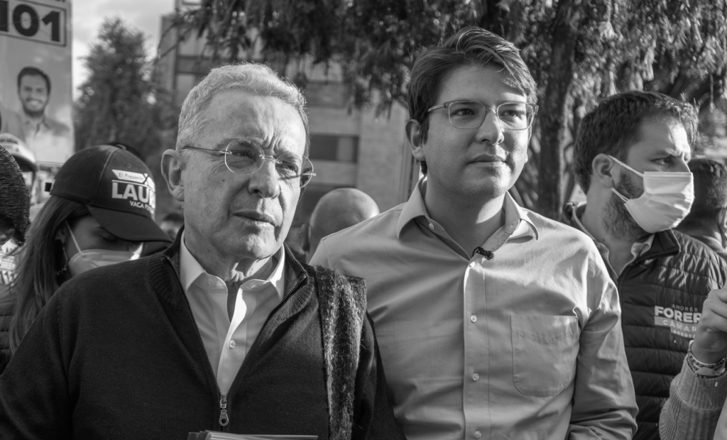“Mataron la esperanza”: Álvaro Uribe condena el asesinato de Miguel Uribe y llama a seguir su lucha 2 uribeee
