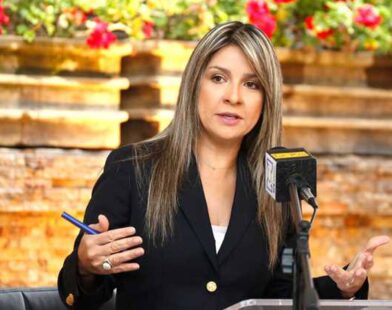 vicky davila