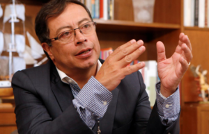 Aumentos de impuestos generan fuerte debate político en el cierre del mandato Petro 4